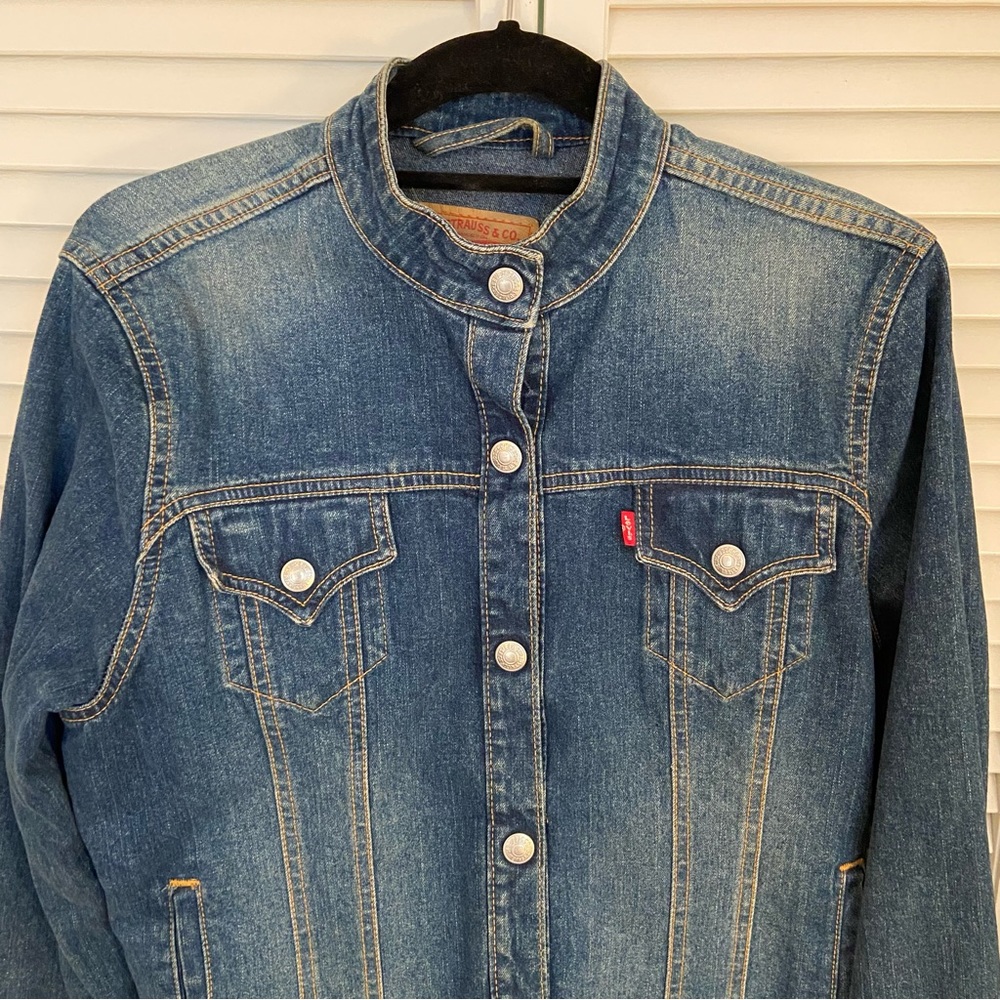 Levi’s Denim Jacket - Picture 2 of 4